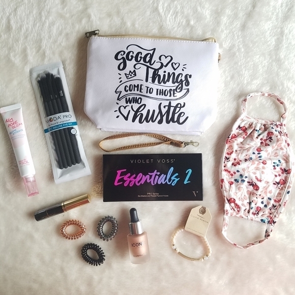 NWT 9 Piece Brand Name Beauty Bundle $185 Value - Picture 1 of 6